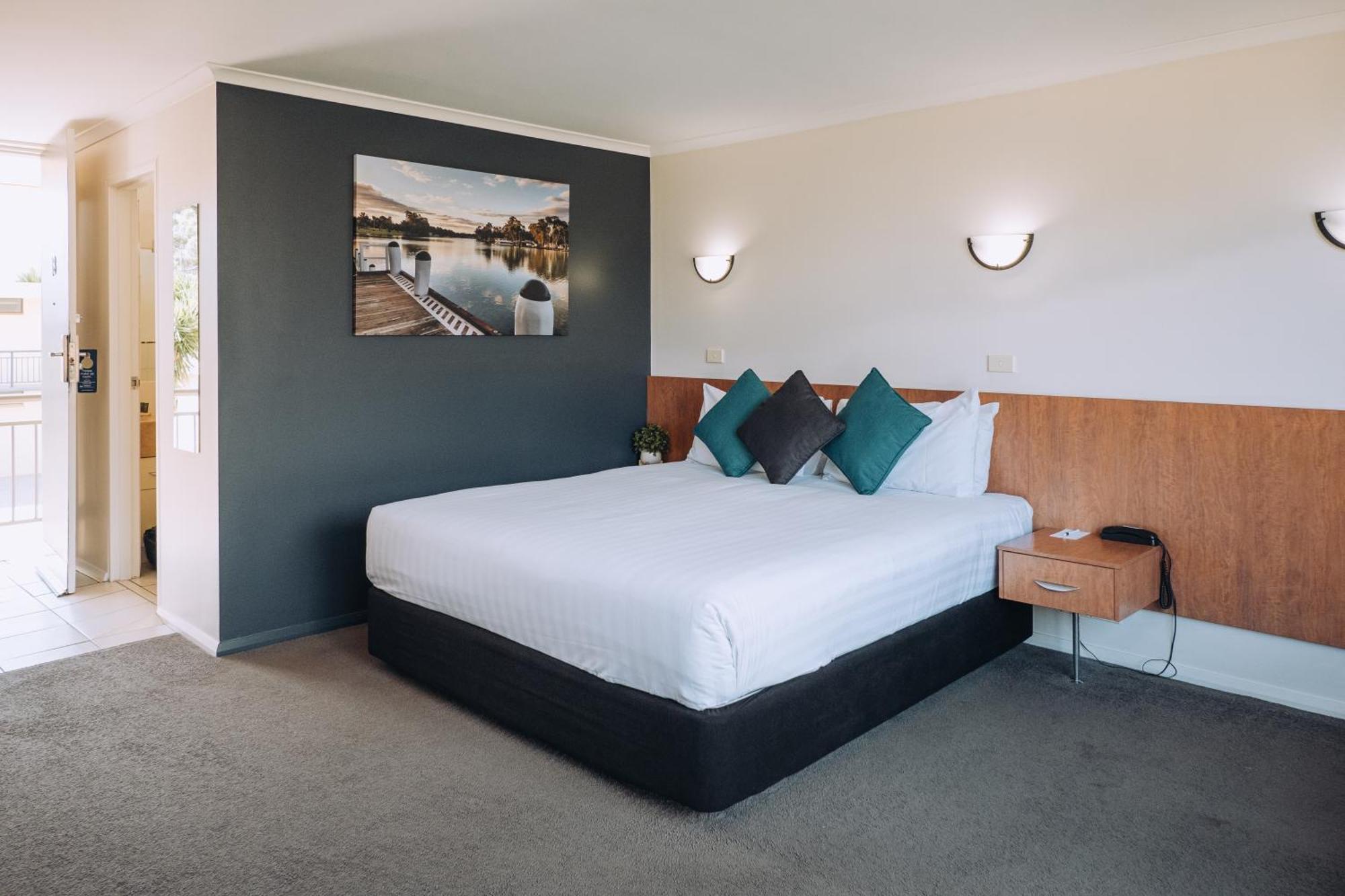 Best Western Chaffey Motor Inn Mildura Room photo